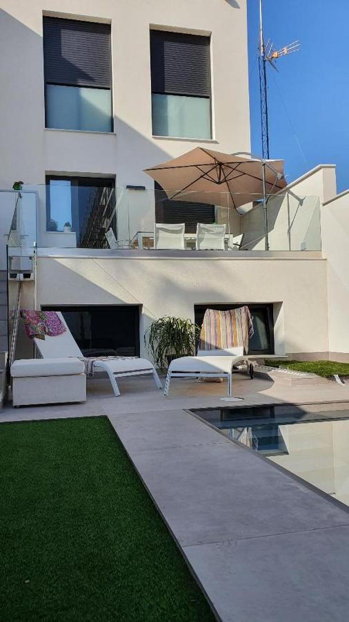 Chalet Con Piscina Privada En La Urb. De Puerto Rey Los Amarguillos Extérieur photo